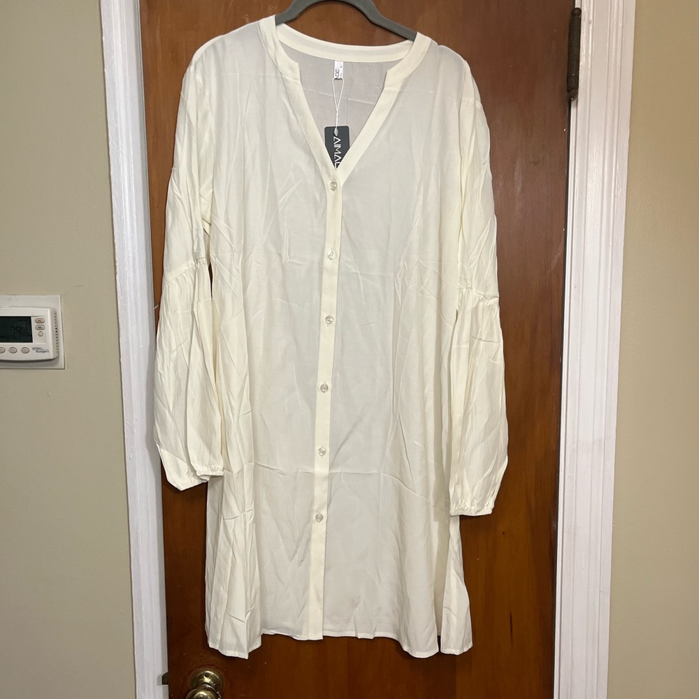 🆕. Great Summer Cover up or long shirt / Cream/ Black and White available